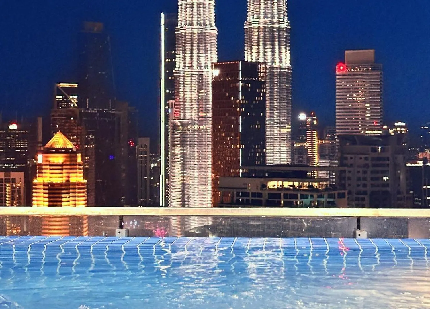 The Luxe Infinitum By Klcc Daire Kuala Lumpur