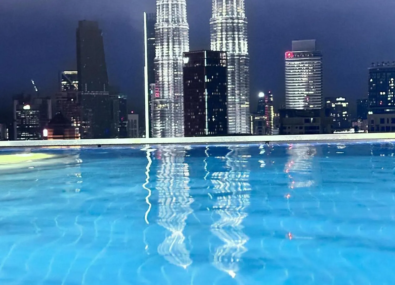 The Luxe Infinitum By Klcc Daire Kuala Lumpur Malezya